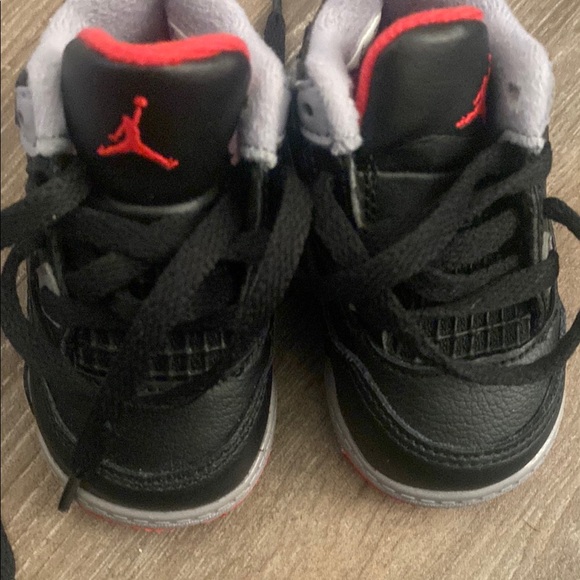 Jordan Other - Jordan Black and Red Sneakers Sleek Basketball Style